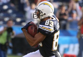 5920808250421_seahawks_v_charge_crop_340x234