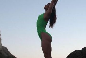 Kimberly_page_at_the_beach_no_i_feature