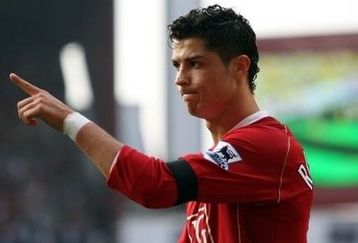 Cristiano_ronaldo_bleacher_feature