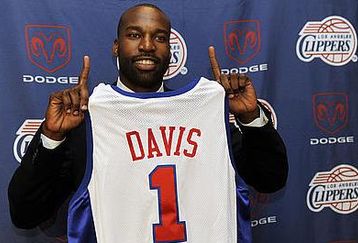 Clippers_davis_basketball_400_feature