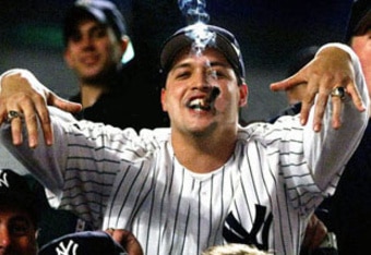 Yankee_fans_crop_340x234