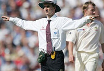 Cricket_umpire_crop_340x234