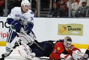 2110066_canucks_v_panthers_feature