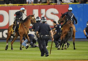 9420809212537_orioles_v_yankees_crop_340x234