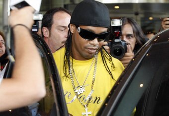 Ronaldinho-july-14_1032918_crop_340x234