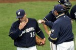 22063282_dodgers_v_brewers_crop_150x100