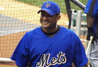 300px-fernando_tatis_crop_340x234