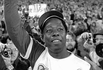 712-hank-aaron_feature