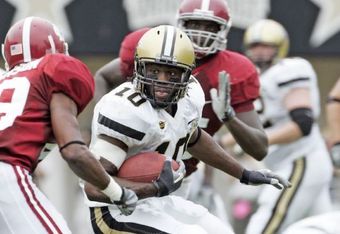 Earl_bennett_crop_340x234
