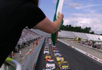 Racestart_camping_world_crop_340x234