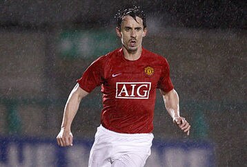Manutdneville_468x544_feature