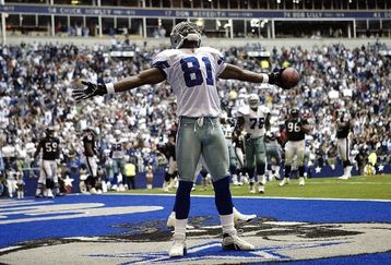 Terrell-owens-arms-spread-again_feature