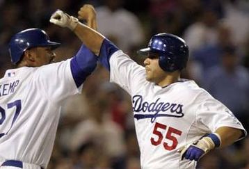 Astros_dodgers_baseball_3_400_feature