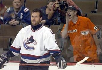 051029_bertuzzi_crop_340x234