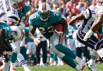Miami_dolphins_v_new_england_pa_crop_340x234