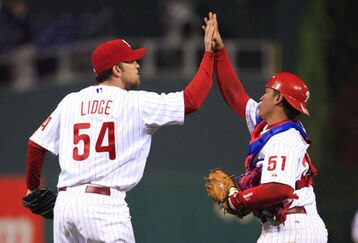 375050140_padres_v_phillies_feature