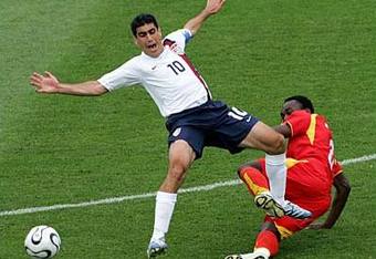 _41799374_essien416_crop_340x234
