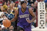 2010214_kings_v_cavaliers_more_feature
