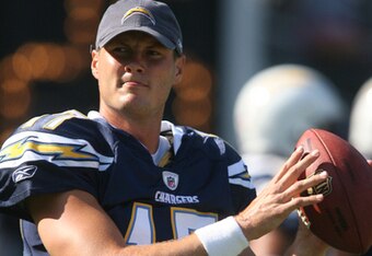 5920808250399_seahawks_v_charge_crop_340x234