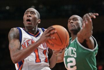 94279565_celtics_v_knicks_feature