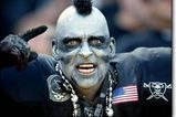 Raider_fan_more_feature