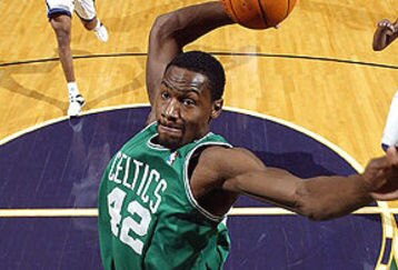 Tonyallen_295_050208_feature
