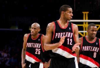 91012043_lakers_v_blazers_crop_340x234
