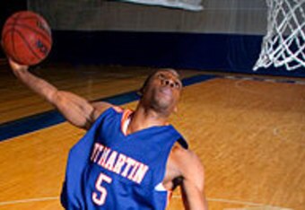 Ncb_tr_lhudson04_200_crop_340x234