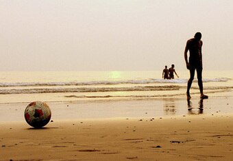 Cammeroon-soccer_crop_340x234
