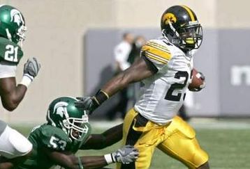 Shonn_greene_msu_feature