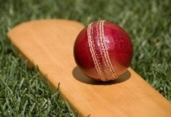 Cricket_bat_and_ball_crop_340x234