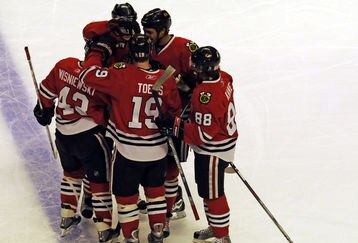 48474063_avalanche_v_blackhawks_feature