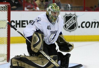 918m080301121_bolts_v_canes_crop_340x234