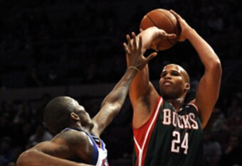 789000000022_11022008_bucks_v_k_crop_340x234