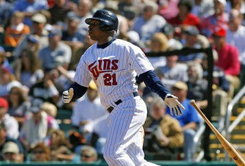 37539731_yankees_v_twins_feature
