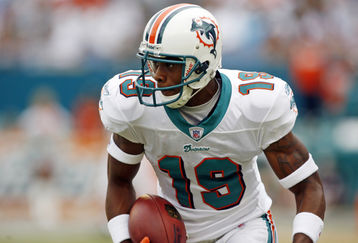 9014001_cowboys_v_dolphins_feature