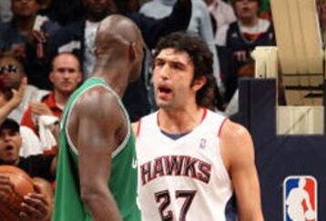 Garnett_pachulia_getty_260_feature