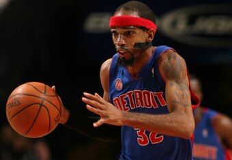 450ts160217_pistons_v_bobcats_crop_340x234