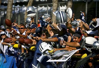 Cowboys_fans_crop_340x234