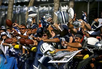 Cowboys_fans_feature