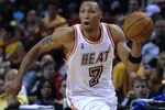 35872171_lakers_v_heat_crop_150x100