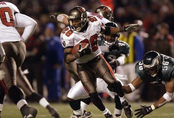 5951338_warrick_dunn_feature