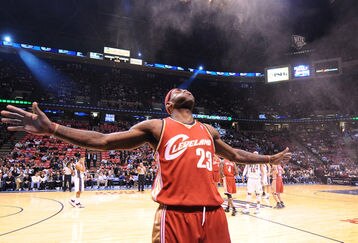 942000000864_11182008_nets_cavs_feature