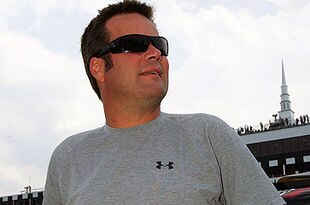 Robby_gordon_81493546_crop_310x205