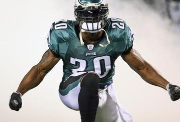 Brian_dawkins_hall_of_fame_feature