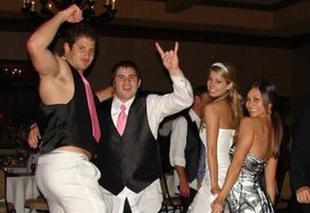 Chris-cooley-on-the-dancefloor_crop_340x234
