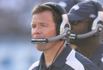 5920808250423_seahawks_v_charge_crop_340x234