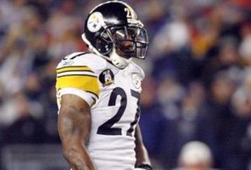 Nfl_u_smith_300_feature