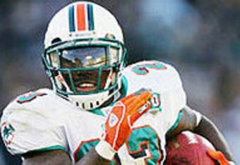 Ronnie-brown-dolphins_crop_340x234