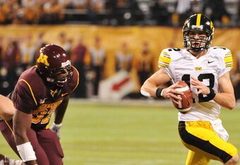 14308112201_iowa_v_minnesota_crop_340x234